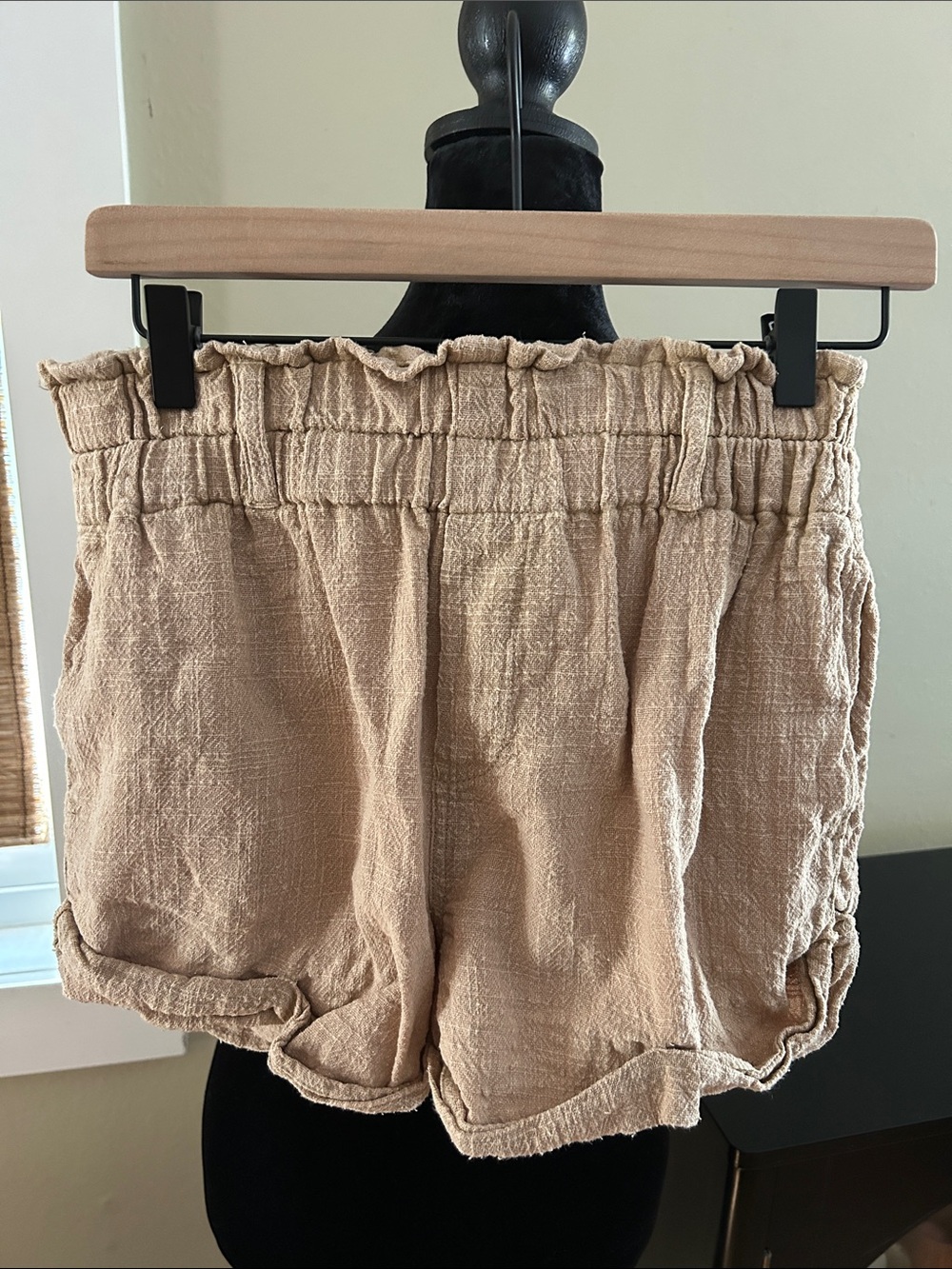 Women's Free People Beige Elastic Waist Textured Shorts